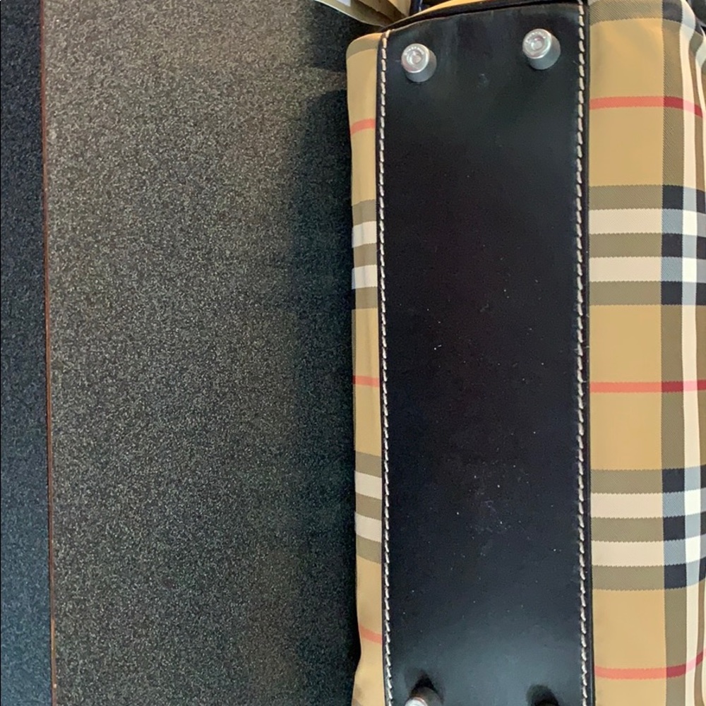 🛑SOLD🛑 NEW 🔥 Burberry Washbag  Toiletry Bag - Picture 7 of 7